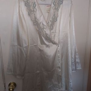 Vintage Victoria's Secret Rob